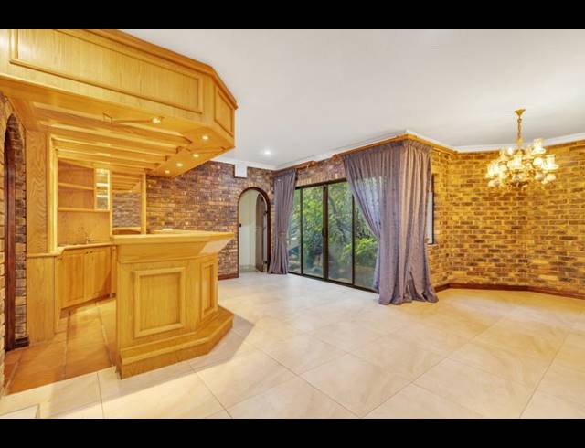 4 BEDROOM HOUSE FOR SALE IN DAINFERN GOLF ESTATE